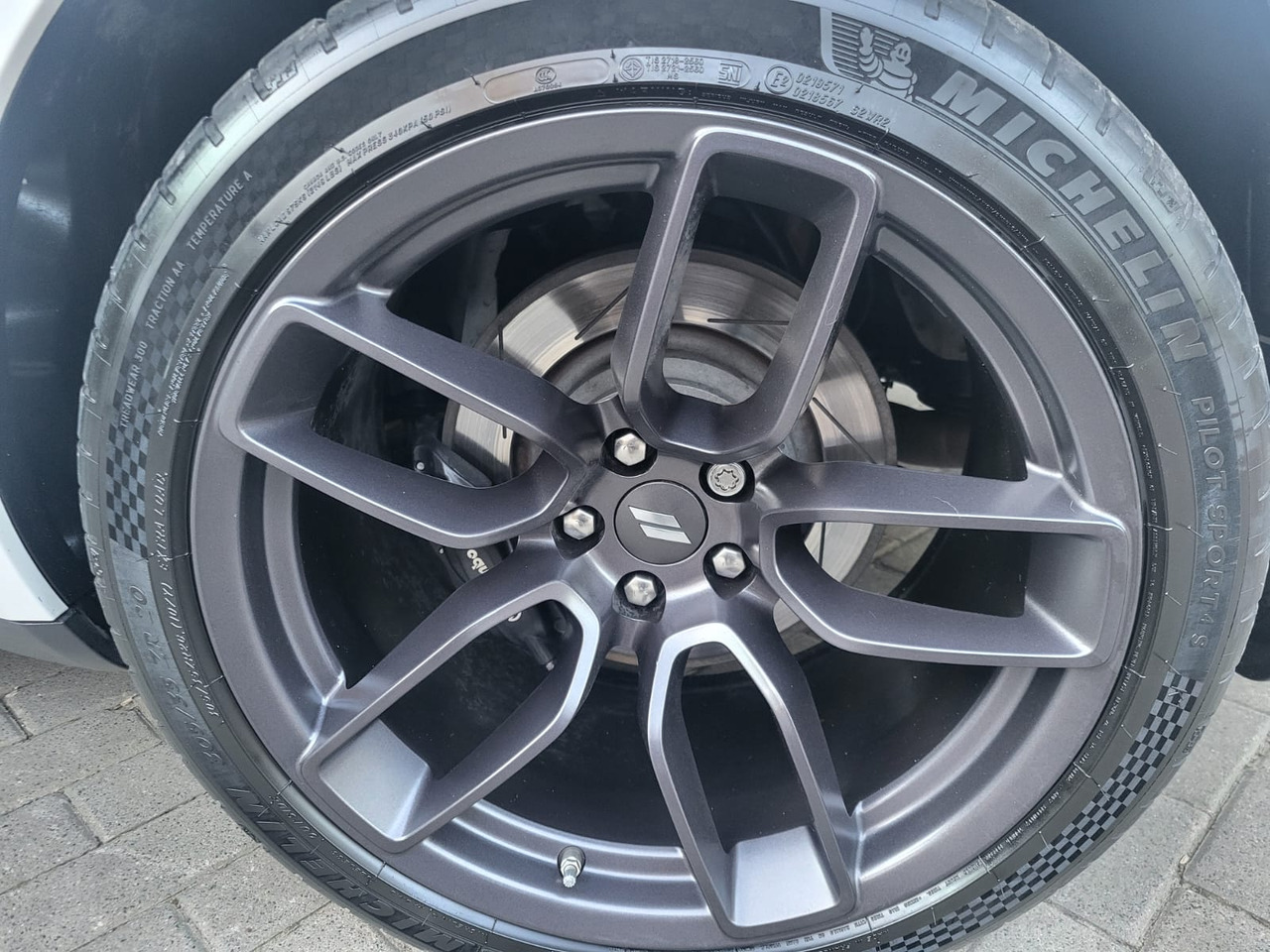 Dodge Challenger - Vieglā automašīna: foto 5 Dodge Challenger - Vieglā automašīna: foto 5