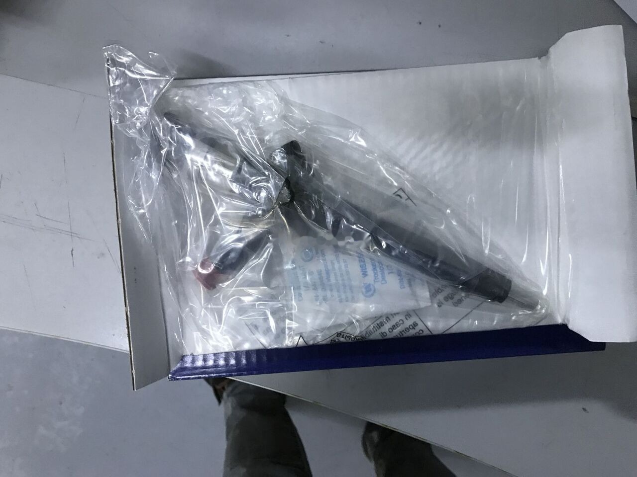 Bosch 2018 295050-0300  for Nissan SUV-NAVARA automobile - Inžektors - Vieglā automašīna: foto 3 Bosch 2018 295050-0300  for Nissan SUV-NAVARA automobile - Inžektors - Vieglā automašīna: foto 3