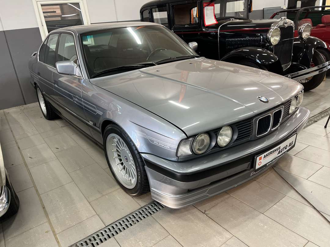 1992 BMW Alpina B10 3,5 - ny minstepris - Vieglā automašīna: foto 1 1992 BMW Alpina B10 3,5 - ny minstepris - Vieglā automašīna: foto 1