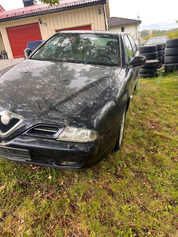 1999 Alfa Romeo 166 - Sedans: foto 2 1999 Alfa Romeo 166 - Sedans: foto 2