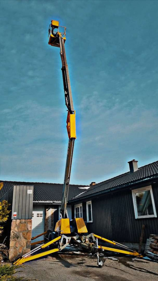 2005 Aerial K17t 18 m LIFT 2005 mod sertifisert - Pacēlājs: foto 2 2005 Aerial K17t 18 m LIFT 2005 mod sertifisert - Pacēlājs: foto 2