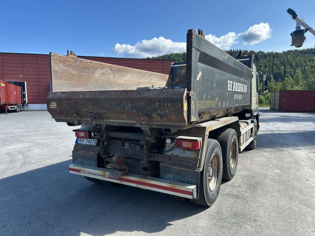 2011 Dumper VOLVO FM 500 Euroklasse 5T - Kravas automašīna pašizgāzējs: foto 3 2011 Dumper VOLVO FM 500 Euroklasse 5T - Kravas automašīna pašizgāzējs: foto 3