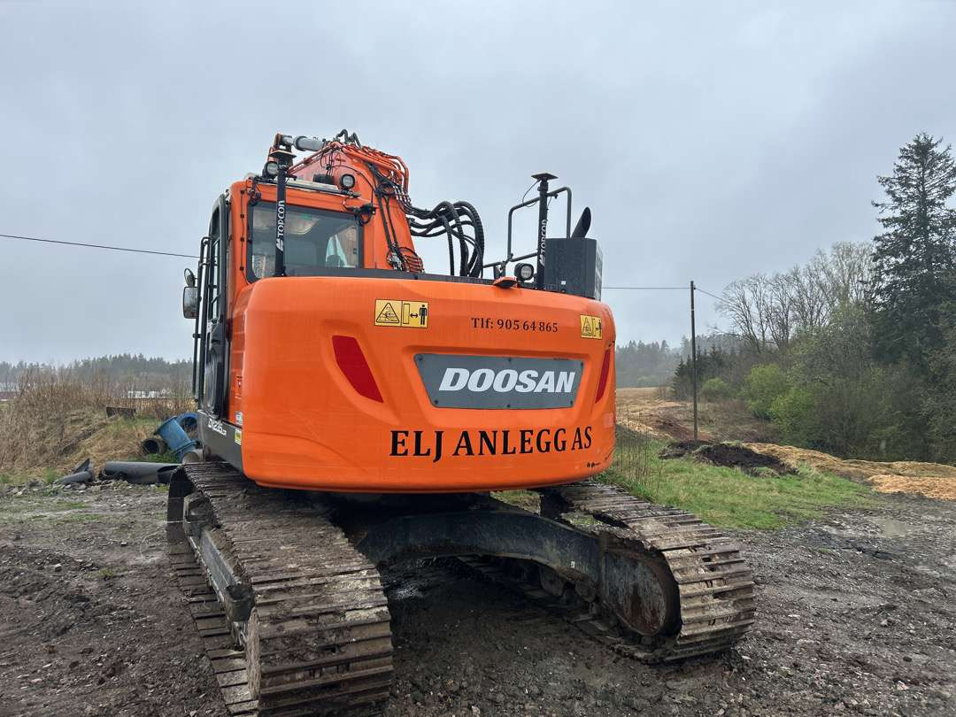 2018 Beltegraver 24 tonn Doosan DX 235LCR S 70-feste - Ekskavators: foto 4 2018 Beltegraver 24 tonn Doosan DX 235LCR S 70-feste - Ekskavators: foto 4
