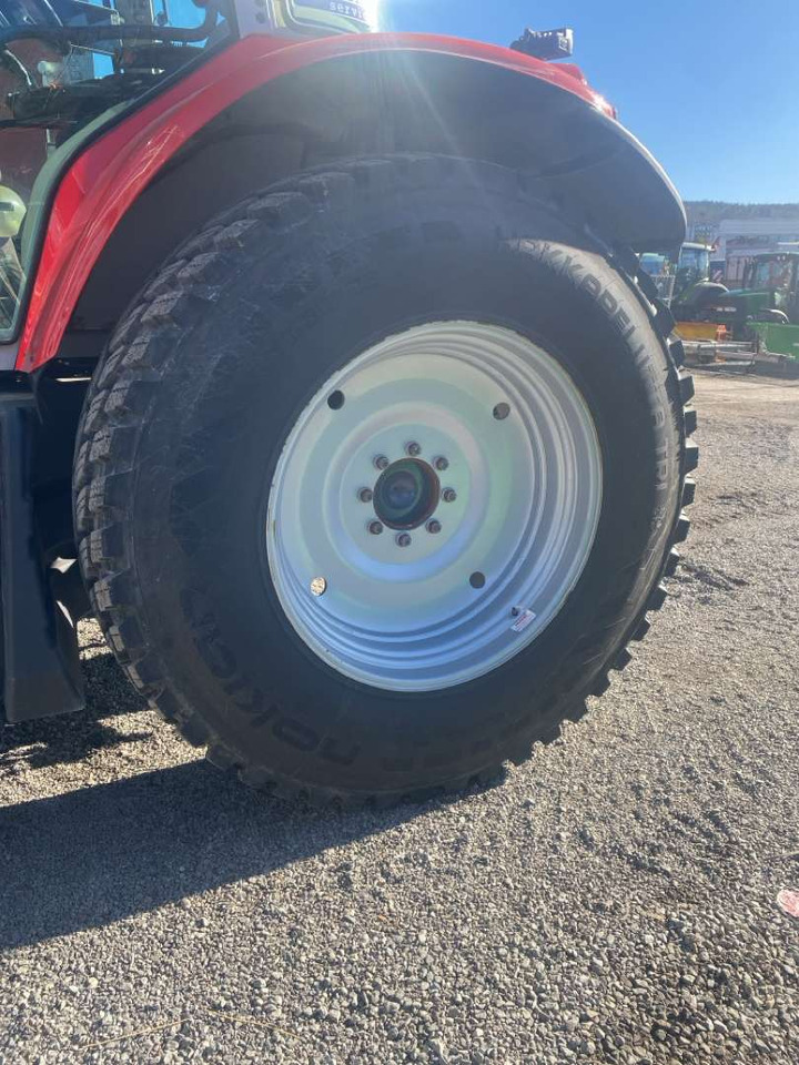 2023 Nokian Hakkapeliitta TRI industrihjul - Instrument/ Aprīkojums: foto 1 2023 Nokian Hakkapeliitta TRI industrihjul - Instrument/ Aprīkojums: foto 1