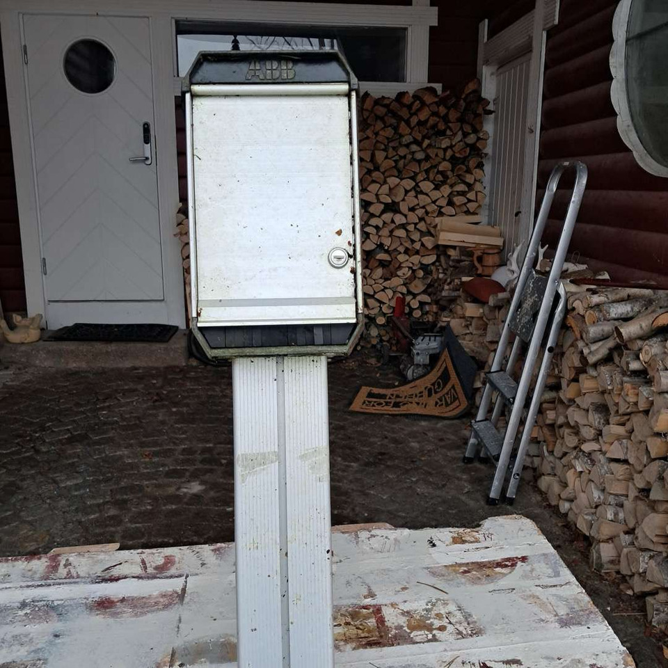 ABB stikkontaktsøyle (1) - Instrument/ Aprīkojums: foto 1 ABB stikkontaktsøyle (1) - Instrument/ Aprīkojums: foto 1