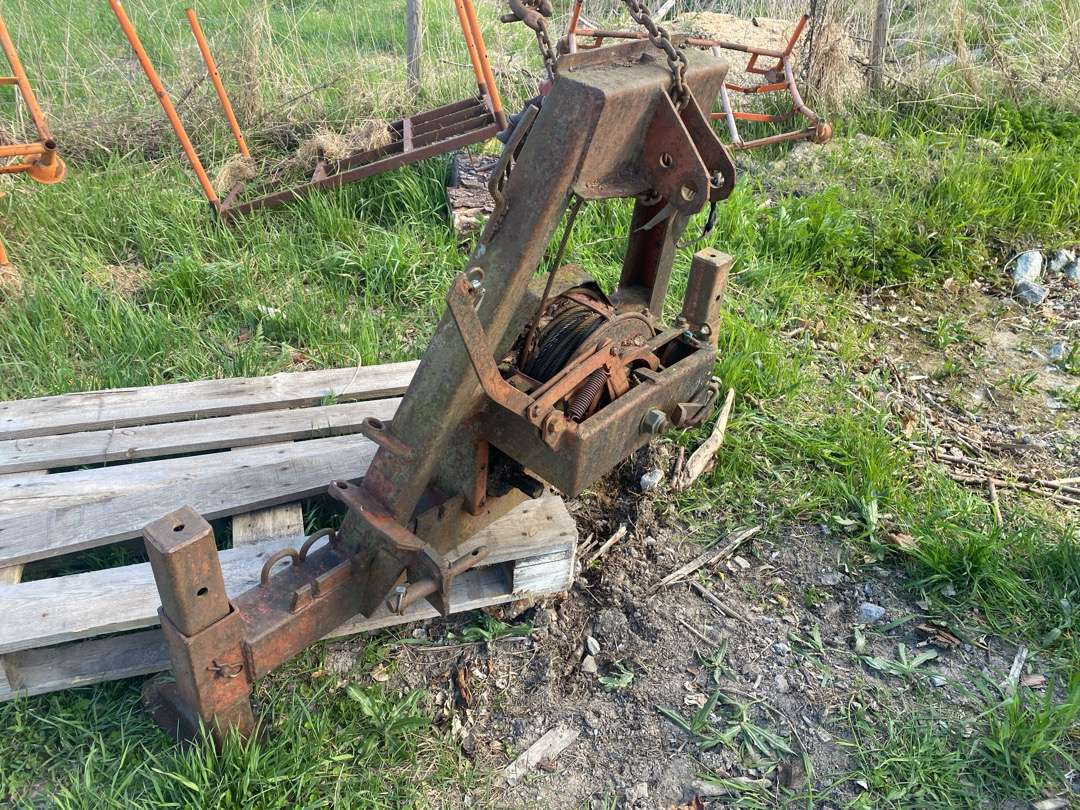 Vinsj til traktor - Papildaprīkojums - Celtniecības tehnika: foto 3 Vinsj til traktor - Papildaprīkojums - Celtniecības tehnika: foto 3