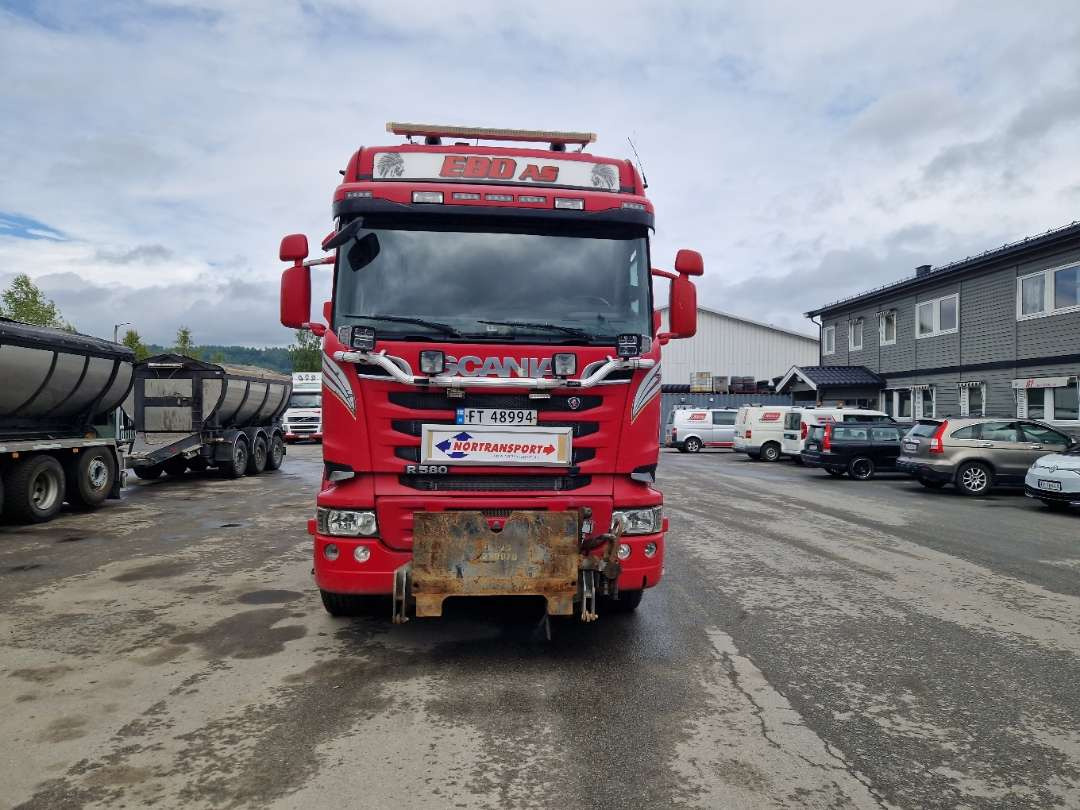 Scania R580 Brøytebil med sideplog og hydraulisk saltsystem - Pacēlājs ar āķi: foto 1 Scania R580 Brøytebil med sideplog og hydraulisk saltsystem - Pacēlājs ar āķi: foto 1