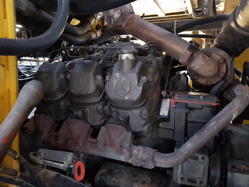 Atlas Copco F7-10 - Urbšanas mašīna: foto 4 Atlas Copco F7-10 - Urbšanas mašīna: foto 4