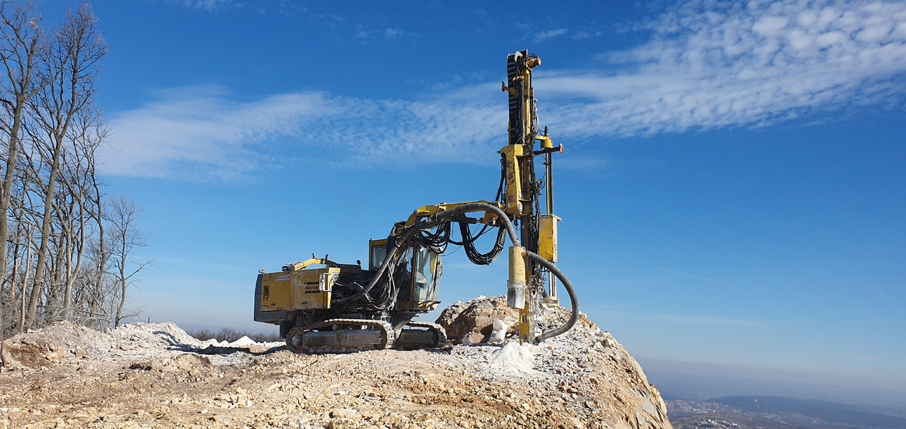 Atlas Copco F7-10 - Urbšanas mašīna: foto 2 Atlas Copco F7-10 - Urbšanas mašīna: foto 2