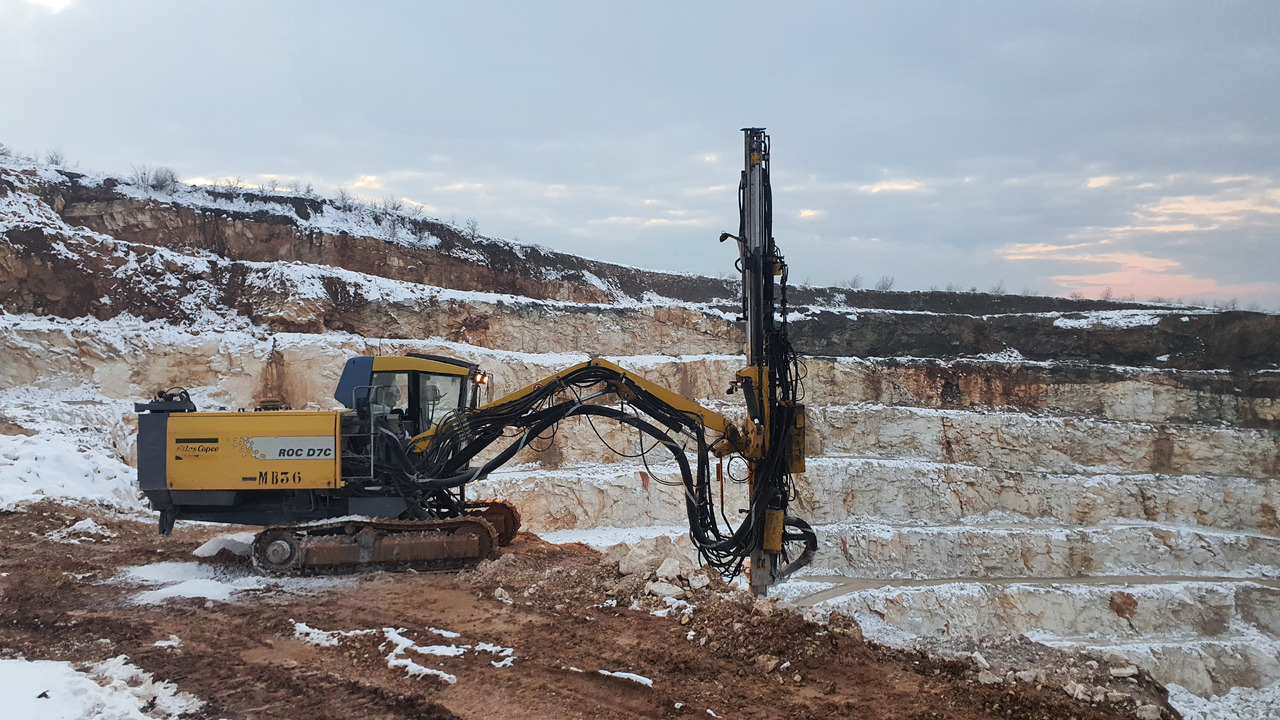 Atlas Copco ROC D7c-11 - Urbšanas mašīna: foto 3 Atlas Copco ROC D7c-11 - Urbšanas mašīna: foto 3