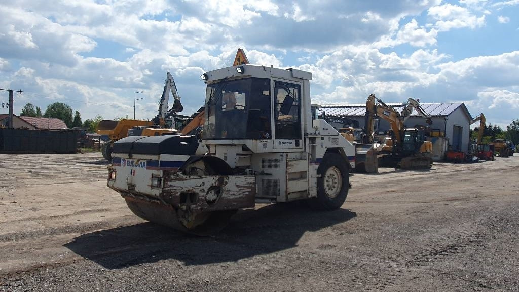 CAT CB 535 B - Kombinētais veltnis: foto 1 CAT CB 535 B - Kombinētais veltnis: foto 1