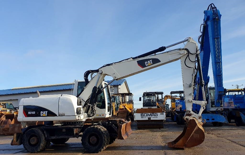 CAT M 316 D - Riteņu ekskavators: foto 4 CAT M 316 D - Riteņu ekskavators: foto 4