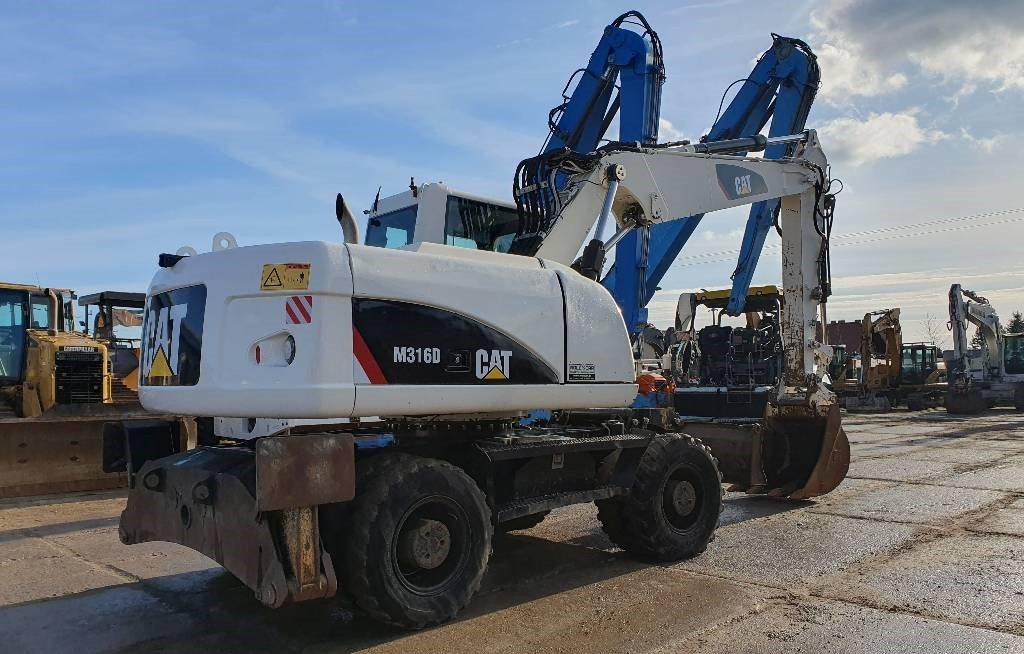 CAT M 316 D - Riteņu ekskavators: foto 5 CAT M 316 D - Riteņu ekskavators: foto 5