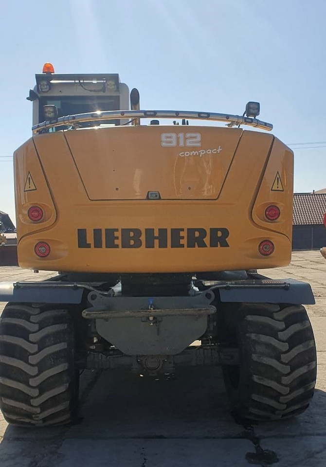 Liebherr A 912 compact - Riteņu ekskavators: foto 3 Liebherr A 912 compact - Riteņu ekskavators: foto 3
