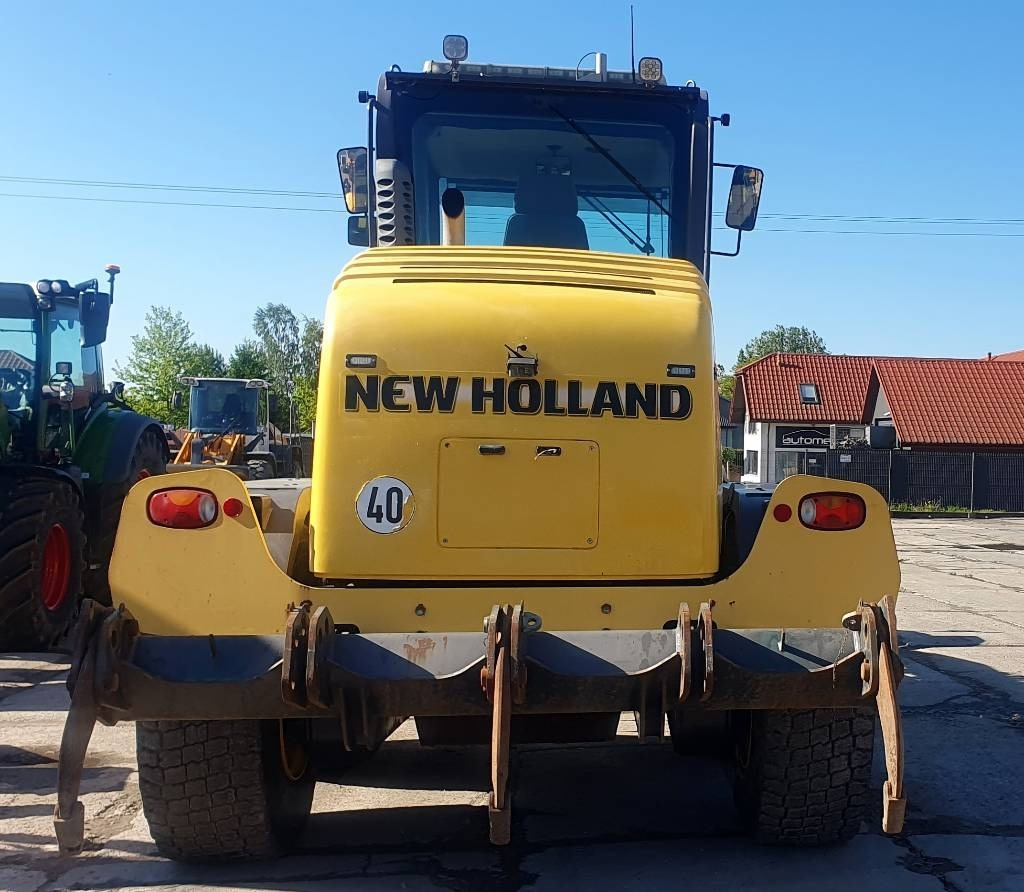 New Holland F 156.7 A - Greiders: foto 3 New Holland F 156.7 A - Greiders: foto 3