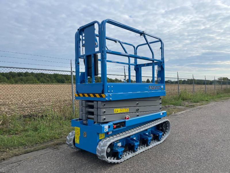 Fronteq FS0610T Tracked Scissor Lift - Šķērveida pacēlājs: foto 3 Fronteq FS0610T Tracked Scissor Lift - Šķērveida pacēlājs: foto 3