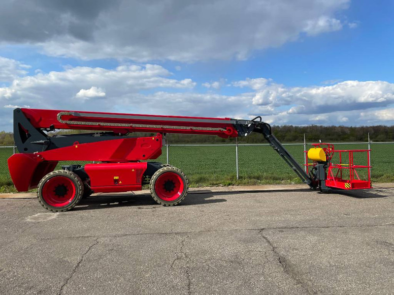 MAGNI BT24RT BT 24 RT 4x4x4 454kg! 24m! - Teleskopiskais pacēlājs: foto 1 MAGNI BT24RT BT 24 RT 4x4x4 454kg! 24m! - Teleskopiskais pacēlājs: foto 1