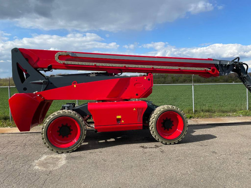 MAGNI BT24RT BT 24 RT 4x4x4 454kg! 24m! - Teleskopiskais pacēlājs: foto 2 MAGNI BT24RT BT 24 RT 4x4x4 454kg! 24m! - Teleskopiskais pacēlājs: foto 2