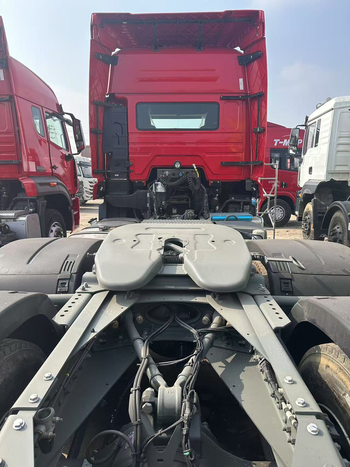 HOHAN - Vilcējs: foto 4 HOHAN - Vilcējs: foto 4