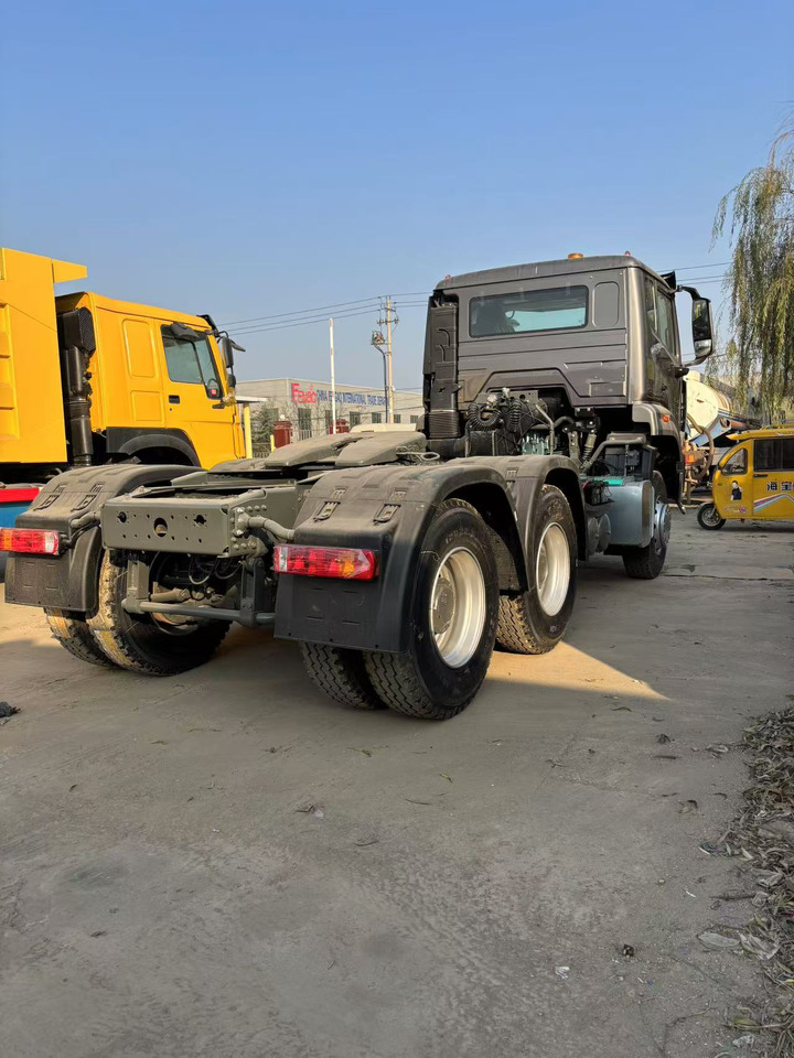SINOTRUCK HOWO - Vilcējs: foto 5 SINOTRUCK HOWO - Vilcējs: foto 5