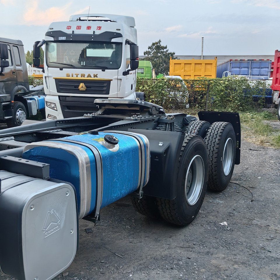 Sino truck - Vilcējs: foto 5 Sino truck - Vilcējs: foto 5