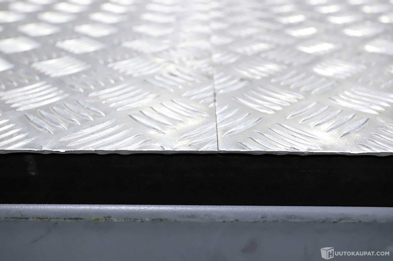 Järeää lastauslaituria / koroketta / lattiaa – 60 m2 –  2021. LGS6018, Vantaa - Citas iekārtas: foto 5 Järeää lastauslaituria / koroketta / lattiaa – 60 m2 –  2021. LGS6018, Vantaa - Citas iekārtas: foto 5