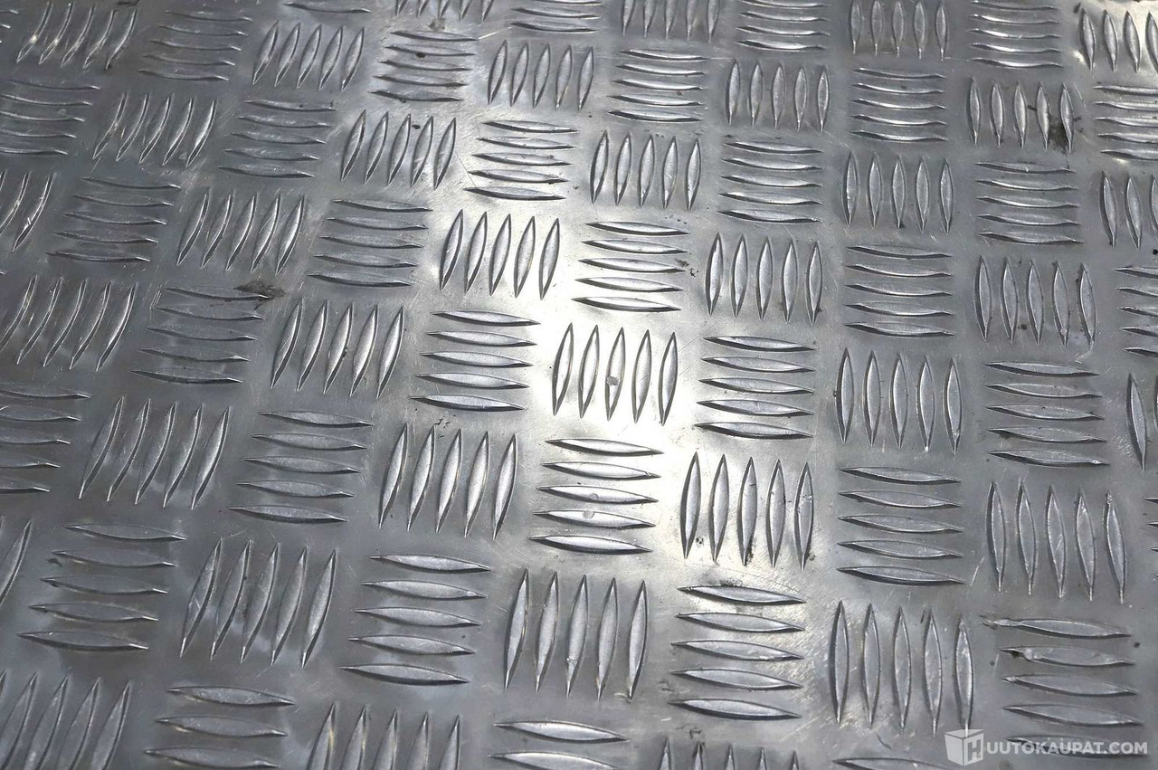 Järeää lastauslaituria / koroketta / lattiaa – 60 m2 –  2021. LGS6018, Vantaa - Citas iekārtas: foto 3 Järeää lastauslaituria / koroketta / lattiaa – 60 m2 –  2021. LGS6018, Vantaa - Citas iekārtas: foto 3