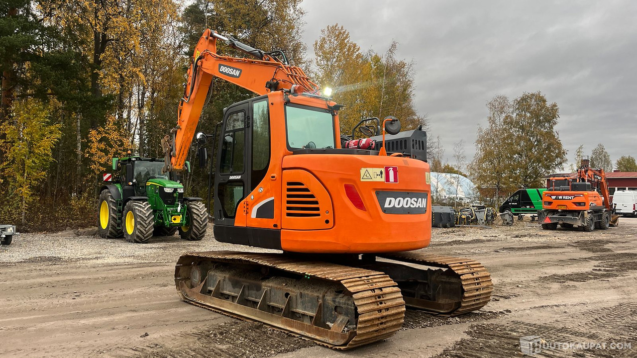 Doosan DX140LCR-5, 2020, telakaivinkone, Vantaa - Kāpurķēžu ekskavators: foto 4 Doosan DX140LCR-5, 2020, telakaivinkone, Vantaa - Kāpurķēžu ekskavators: foto 4