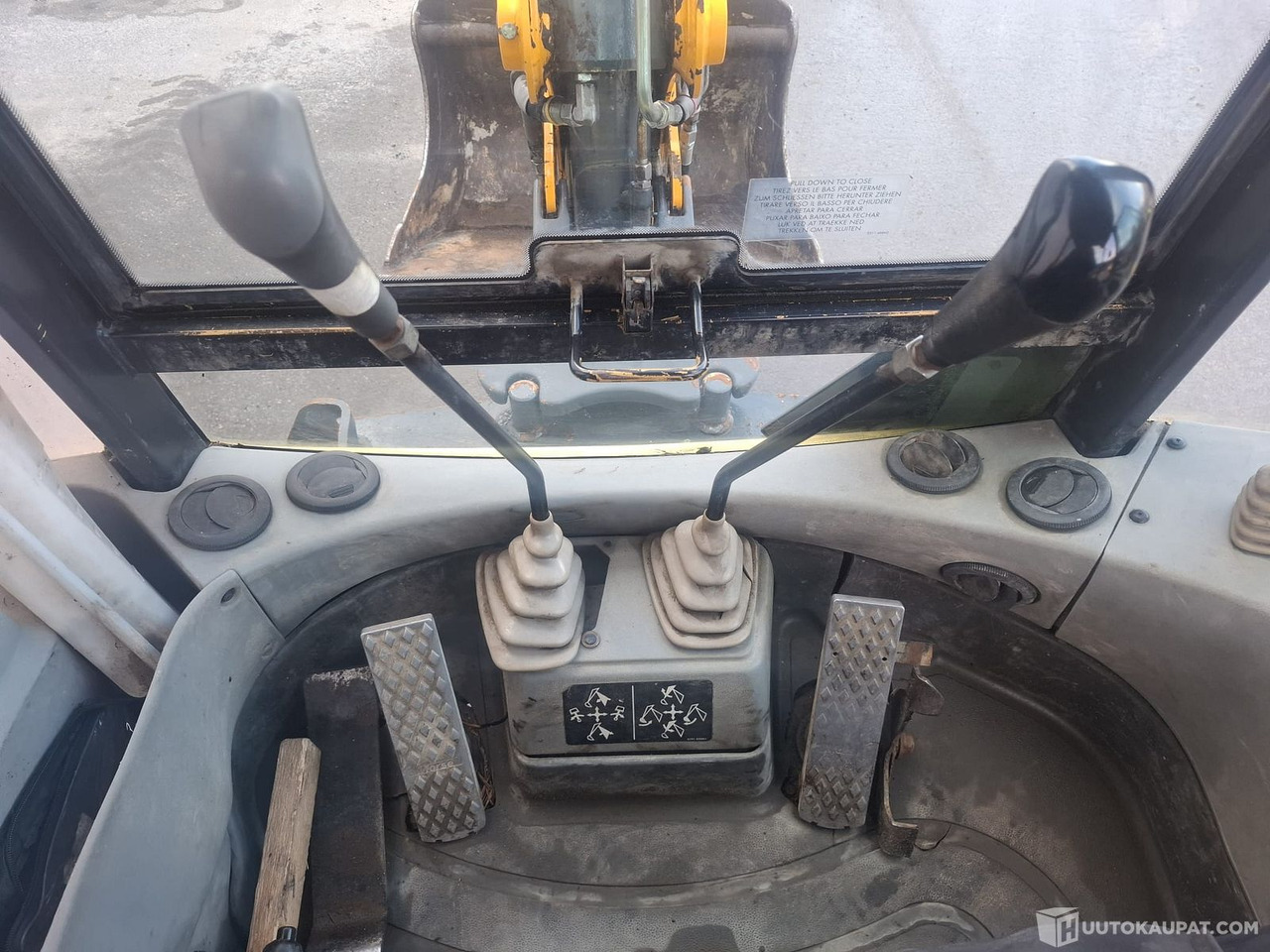 Ekskavators-iekrāvējs Fermec 960, Traktorikaivuri, 2003, Sis alv 25,5%, Nurmijärvi: foto 14 Ekskavators-iekrāvējs Fermec 960, Traktorikaivuri, 2003, Sis alv 25,5%, Nurmijärvi: foto 14