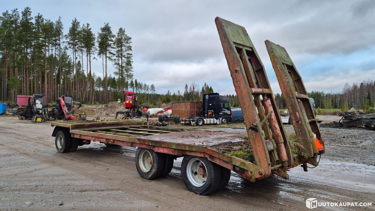 Goldhofer trailer chassis, Uusikaarlepyy - Lauksaimniecības piekabe-platforma: foto 4 Goldhofer trailer chassis, Uusikaarlepyy - Lauksaimniecības piekabe-platforma: foto 4