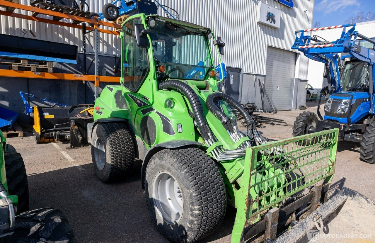 Avant 860 GT-ohjaamolla, 2022, Diesel, 1 000 h, Helsinki - Lauksaimniecības tehnika: foto 4 Avant 860 GT-ohjaamolla, 2022, Diesel, 1 000 h, Helsinki - Lauksaimniecības tehnika: foto 4
