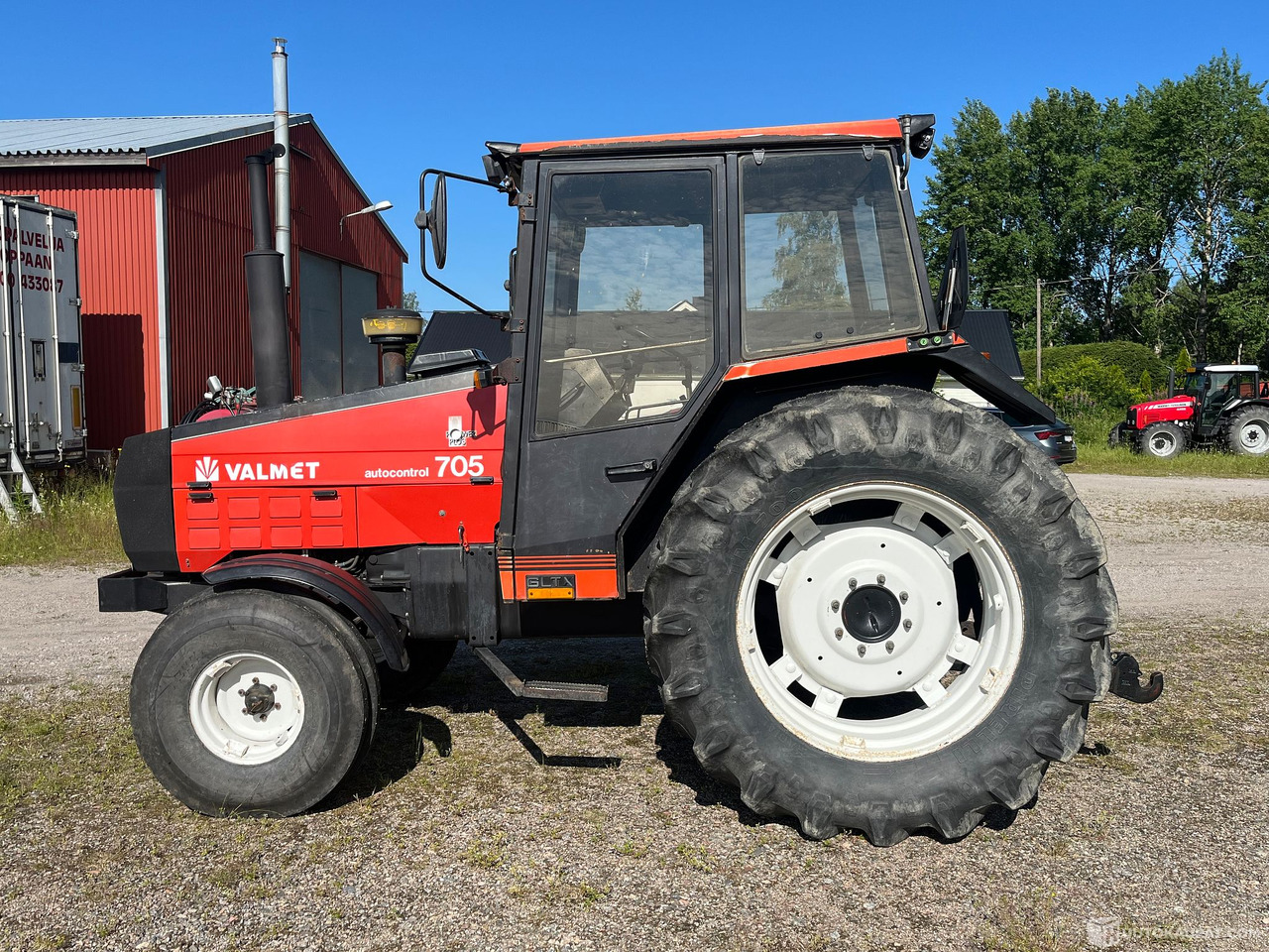 Valmet 705, Traktori, harrastajalta, 1990, Salo - Lauksaimniecības tehnika: foto 2 Valmet 705, Traktori, harrastajalta, 1990, Salo - Lauksaimniecības tehnika: foto 2