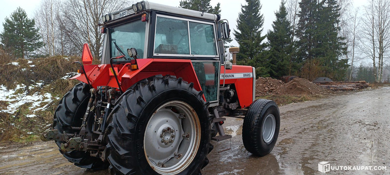 Massey Ferguson 2620, 1986 Traktori, Leppävirta - Traktors: foto 3 Massey Ferguson 2620, 1986 Traktori, Leppävirta - Traktors: foto 3