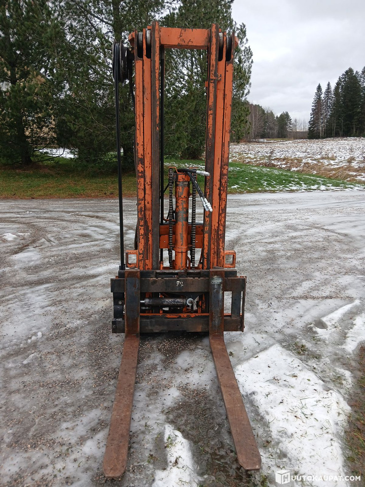 Toyota Trukkimasto traktorisovitteinen., Salo - Dakšas: foto 5 Toyota Trukkimasto traktorisovitteinen., Salo - Dakšas: foto 5