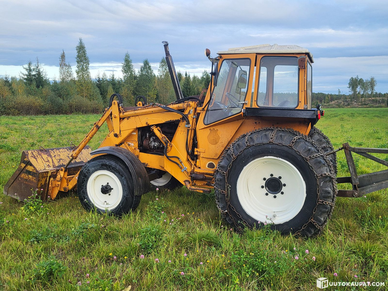 Valmet 802 turbo, 1982, Kankaanpää - Traktors: foto 2 Valmet 802 turbo, 1982, Kankaanpää - Traktors: foto 2