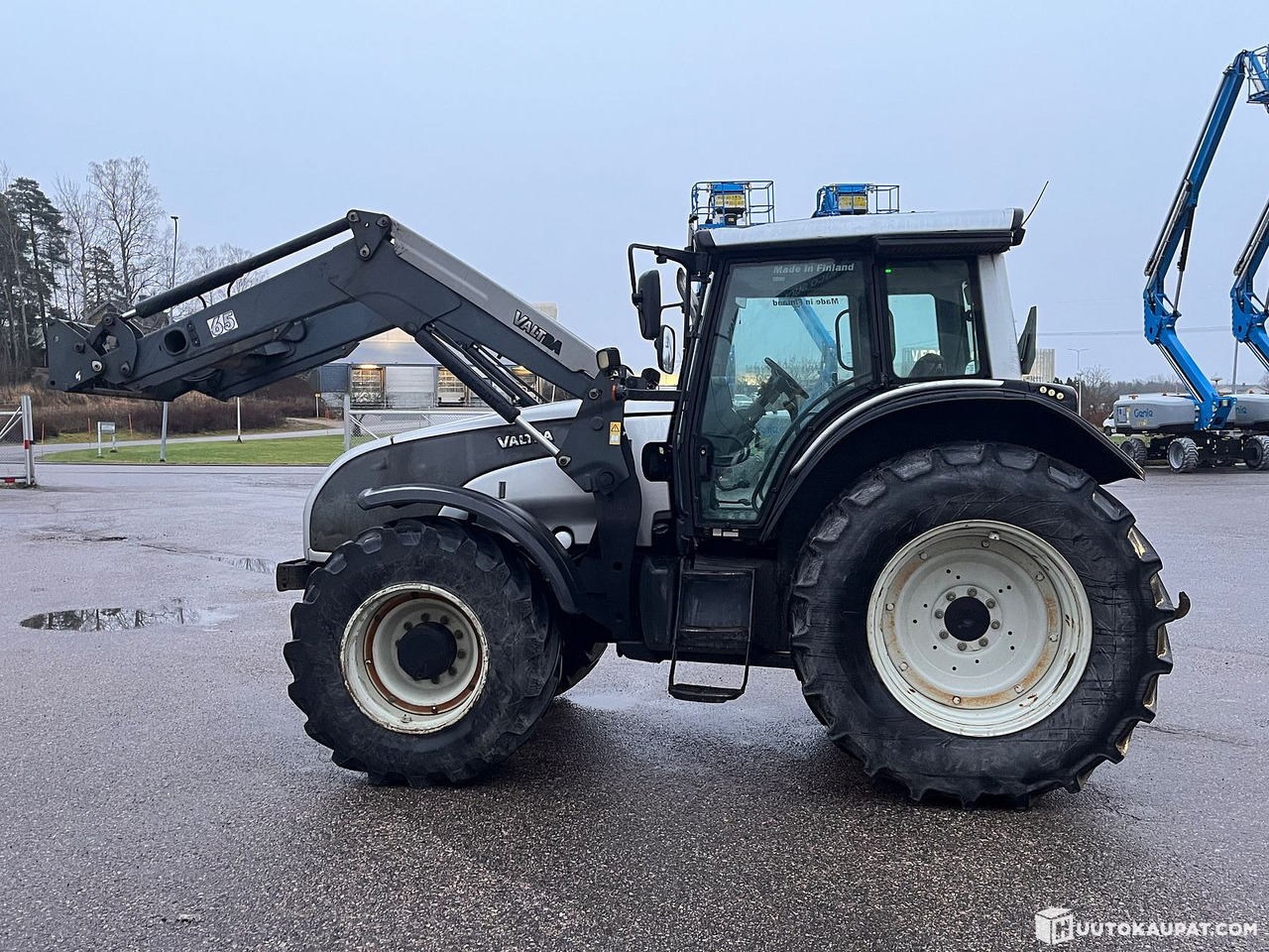 Valtra T151 tractor with loader, 2008, Espoo - Traktors: foto 5 Valtra T151 tractor with loader, 2008, Espoo - Traktors: foto 5