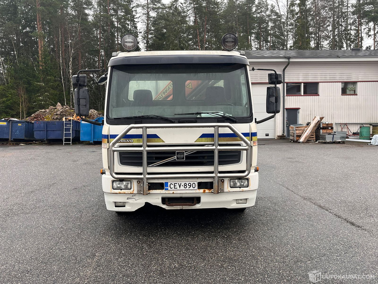 Volvo FL612-FL6H-42R/400, kuorma-auto nosturilla, 2001, Rusko - Bortu kravas automašīna/ Platforma, Kravas auto ar manipulatoru: foto 2 Volvo FL612-FL6H-42R/400, kuorma-auto nosturilla, 2001, Rusko - Bortu kravas automašīna/ Platforma, Kravas auto ar manipulatoru: foto 2