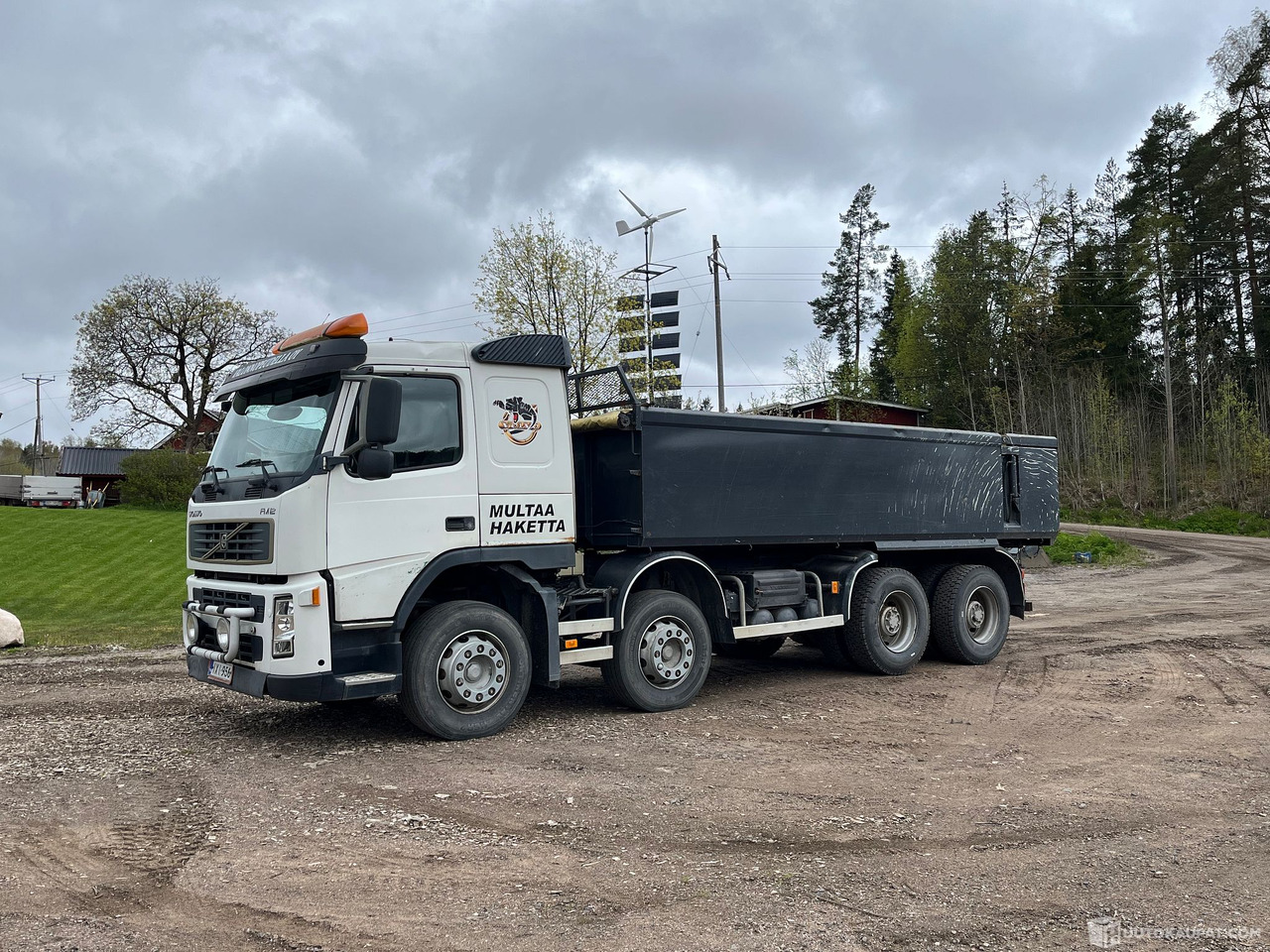 Volvo FM12, maansiirtokuorma-auto kipillä, 8X4, 2005, Vihti - Kravas automašīna pašizgāzējs: foto 1 Volvo FM12, maansiirtokuorma-auto kipillä, 8X4, 2005, Vihti - Kravas automašīna pašizgāzējs: foto 1