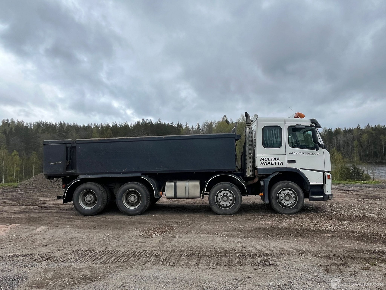 Volvo FM12, maansiirtokuorma-auto kipillä, 8X4, 2005, Vihti - Kravas automašīna pašizgāzējs: foto 5 Volvo FM12, maansiirtokuorma-auto kipillä, 8X4, 2005, Vihti - Kravas automašīna pašizgāzējs: foto 5