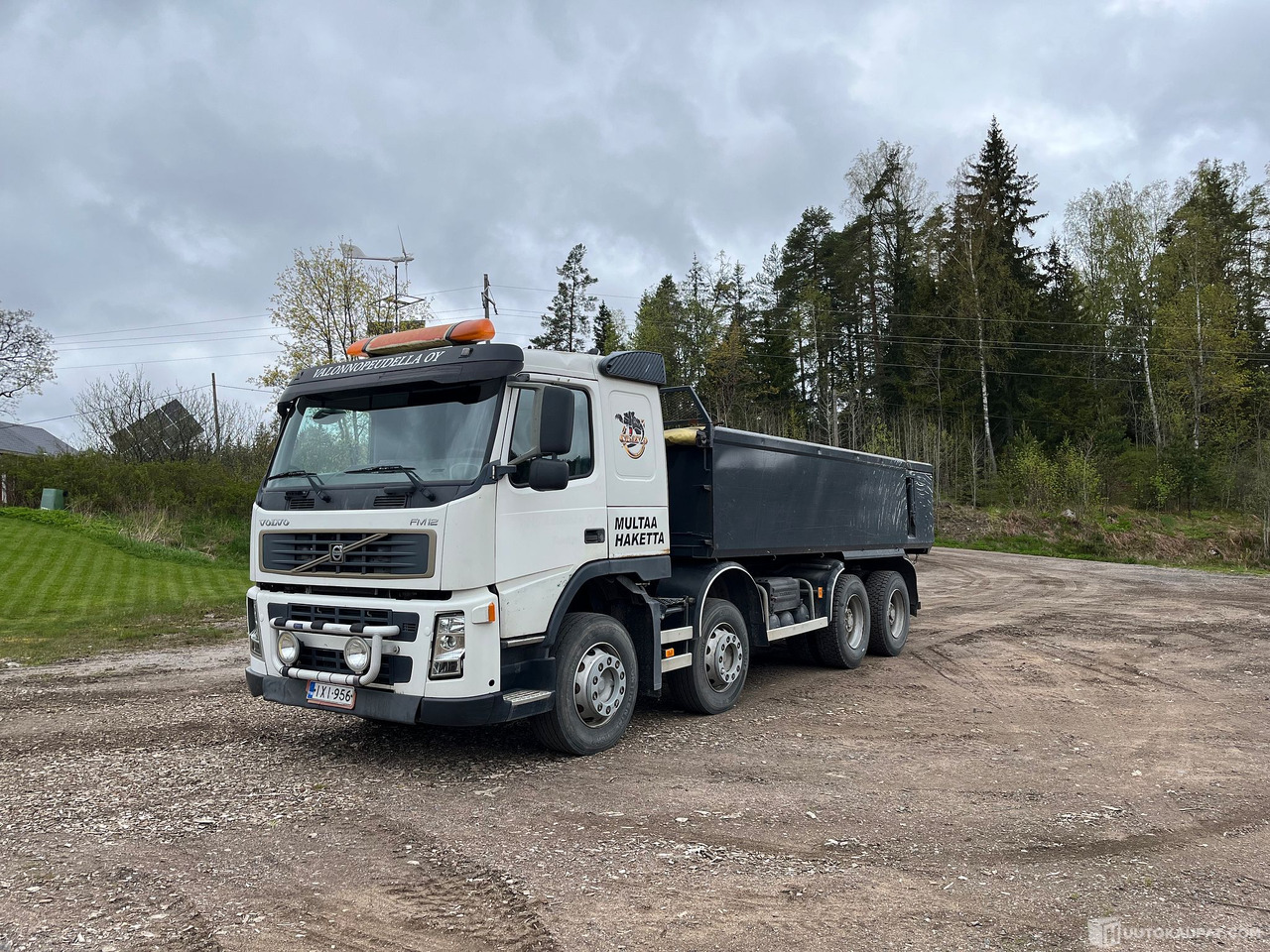 Volvo FM12, maansiirtokuorma-auto kipillä, 8X4, 2005, Vihti - Kravas automašīna pašizgāzējs: foto 2 Volvo FM12, maansiirtokuorma-auto kipillä, 8X4, 2005, Vihti - Kravas automašīna pašizgāzējs: foto 2