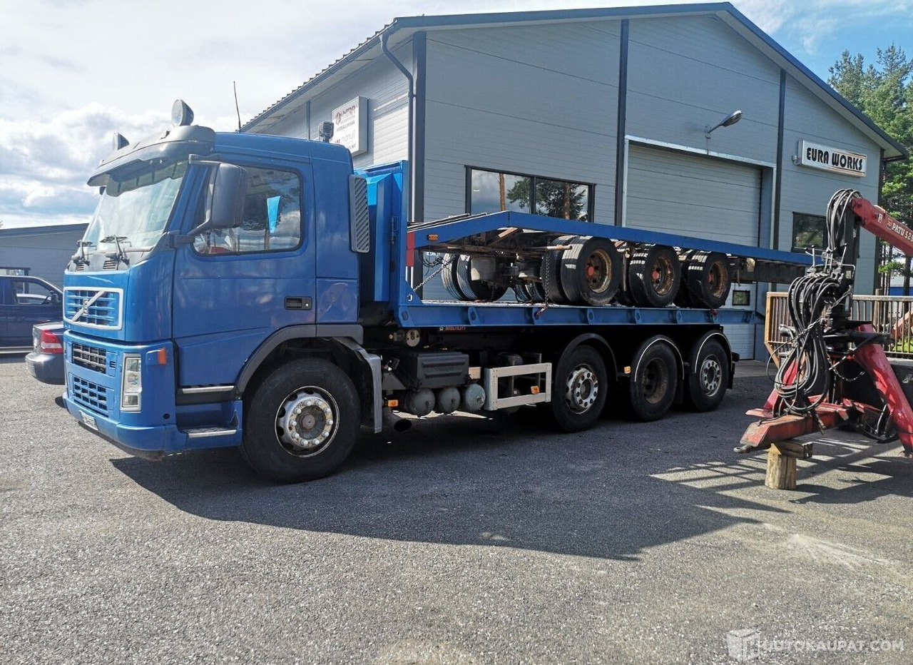 Volvo FM12 vaihtolava-auto, kats.voimassa 9/26 asti, 2004, Eura - Kravas automašīna - kabeļu sistēma: foto 4 Volvo FM12 vaihtolava-auto, kats.voimassa 9/26 asti, 2004, Eura - Kravas automašīna - kabeļu sistēma: foto 4