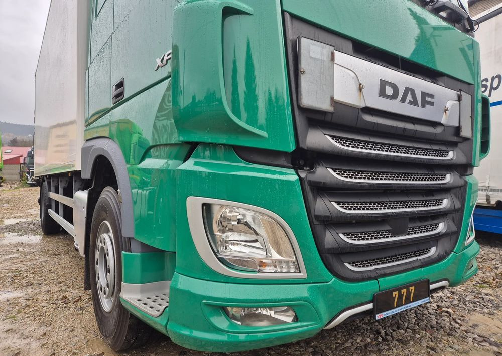 DAF XF ORYGINALNY PRZEBIEG z Niemiec / TANDEM ZESTAW PRZEJAZDOWY Z WINDĄ - Kravas automašīna ar slēgto virsbūvi: foto 3 DAF XF ORYGINALNY PRZEBIEG z Niemiec / TANDEM ZESTAW PRZEJAZDOWY Z WINDĄ - Kravas automašīna ar slēgto virsbūvi: foto 3