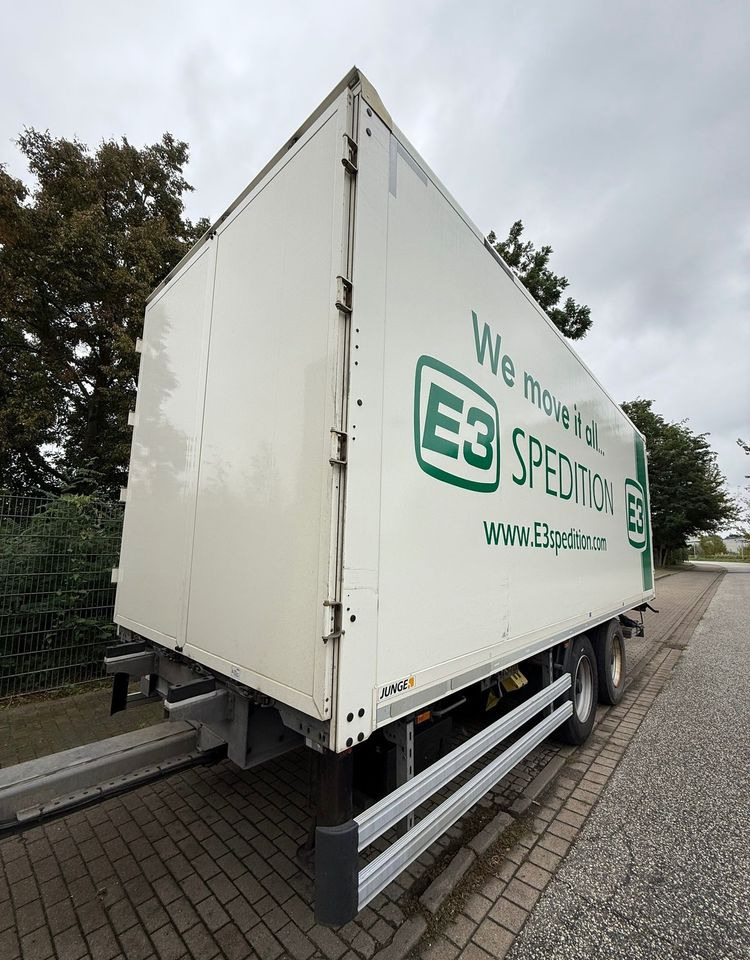 DAF XF ZESTAW TANDEM 2021 ORYGINALNY PRZEBIEG z Niemiec / PRZEJAZDOWY Z WINDĄ / - Kravas automašīna ar slēgto virsbūvi: foto 3 DAF XF ZESTAW TANDEM 2021 ORYGINALNY PRZEBIEG z Niemiec / PRZEJAZDOWY Z WINDĄ / - Kravas automašīna ar slēgto virsbūvi: foto 3