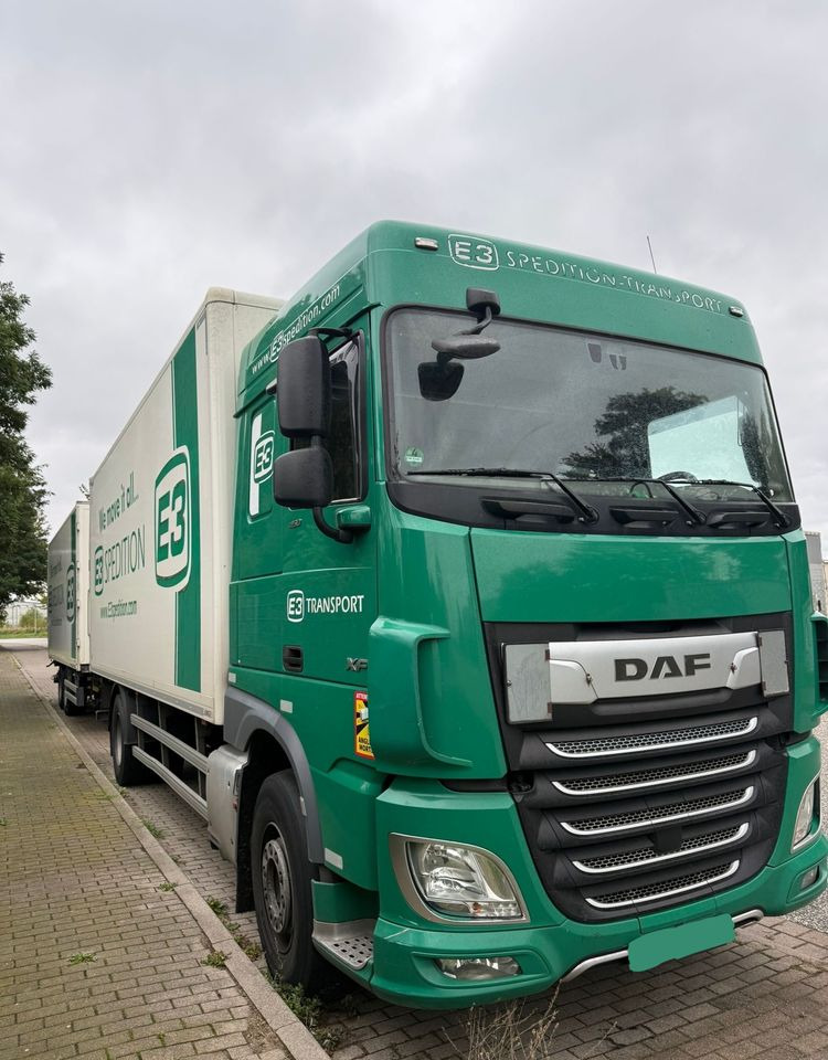 DAF XF ZESTAW TANDEM 2021 ORYGINALNY PRZEBIEG z Niemiec / PRZEJAZDOWY Z WINDĄ / - Kravas automašīna ar slēgto virsbūvi: foto 3 DAF XF ZESTAW TANDEM 2021 ORYGINALNY PRZEBIEG z Niemiec / PRZEJAZDOWY Z WINDĄ / - Kravas automašīna ar slēgto virsbūvi: foto 3