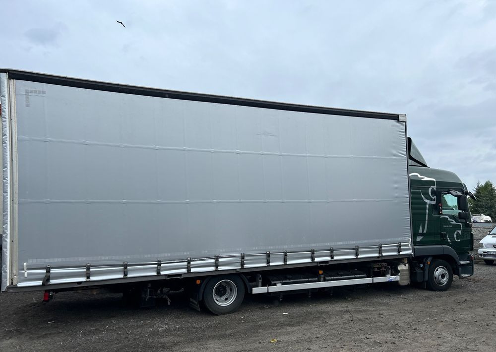MAN TGL 12.250 GLOB UNIKAT z Niemiec BDF firanka / AUTOMAT HAK / EURO 6 / BDF 7.40 wysoki / MICHELIN 80% - Kravas automašīna ar tentu: foto 5 MAN TGL 12.250 GLOB UNIKAT z Niemiec BDF firanka / AUTOMAT HAK / EURO 6 / BDF 7.40 wysoki / MICHELIN 80% - Kravas automašīna ar tentu: foto 5