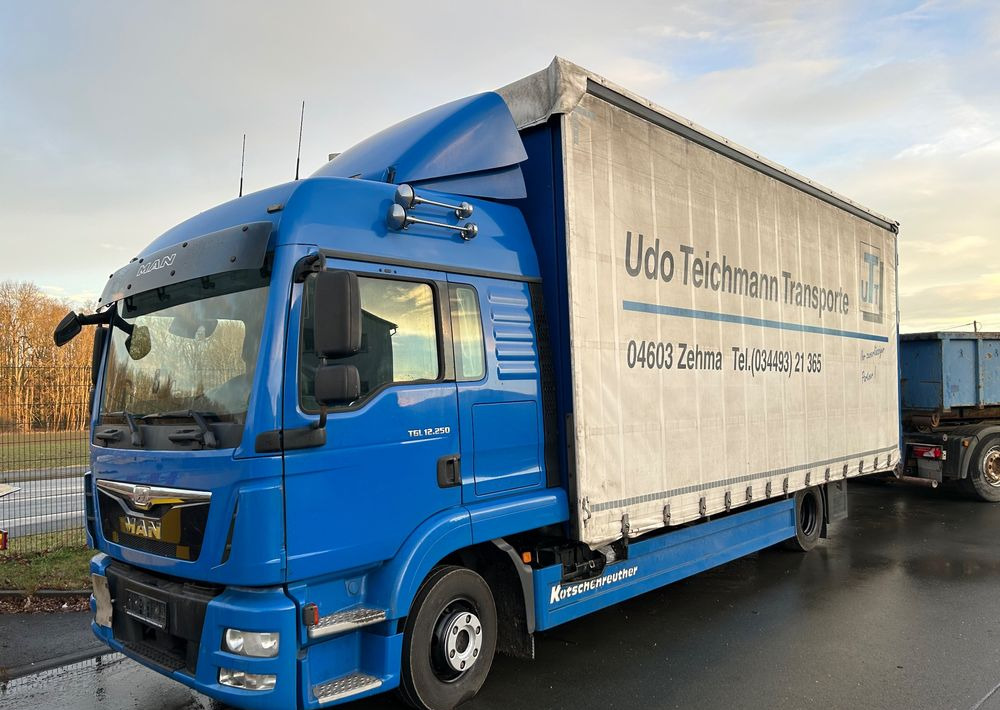 MAN TGL 12.250 cena za ZESTAW TANDEM UNIKAT przebieg z Niemiec MANUAL HAK / EURO 6 / przyczepa zestaw jumbo / opony 80% - Kravas automašīna ar tentu: foto 1 MAN TGL 12.250 cena za ZESTAW TANDEM UNIKAT przebieg z Niemiec MANUAL HAK / EURO 6 / przyczepa zestaw jumbo / opony 80% - Kravas automašīna ar tentu: foto 1