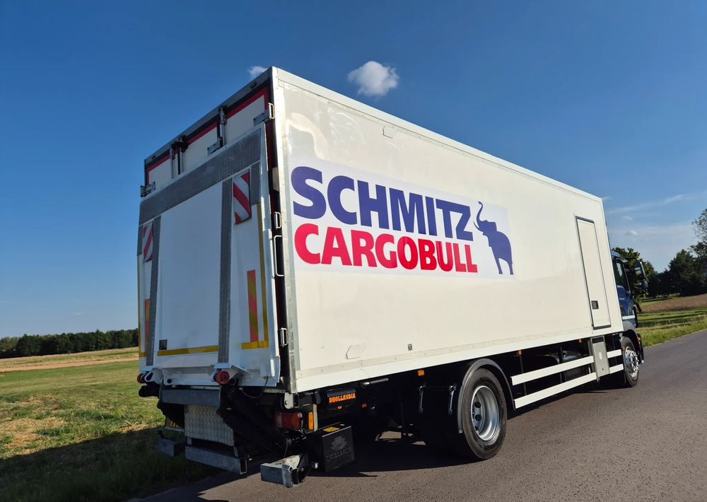 MAN TGM 18.250 Carrier 1950 D/E z Holandii / TOP STAN / 7.5m / 18 palet / winda + drzwi boczne / OKAZJA - Kravas automašīna refrižerators: foto 5 MAN TGM 18.250 Carrier 1950 D/E z Holandii / TOP STAN / 7.5m / 18 palet / winda + drzwi boczne / OKAZJA - Kravas automašīna refrižerators: foto 5