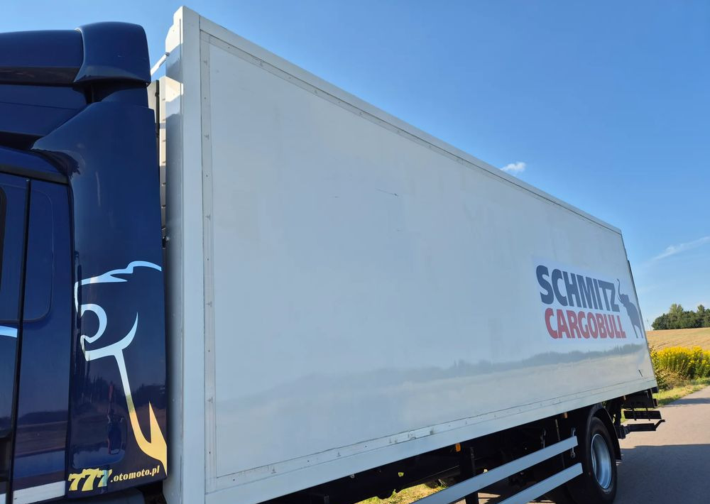 MAN TGM 18.250 Carrier 1950 D/E z Holandii / TOP STAN / 7.5m / 18 palet / winda + drzwi boczne / OKAZJA - Kravas automašīna refrižerators: foto 2 MAN TGM 18.250 Carrier 1950 D/E z Holandii / TOP STAN / 7.5m / 18 palet / winda + drzwi boczne / OKAZJA - Kravas automašīna refrižerators: foto 2