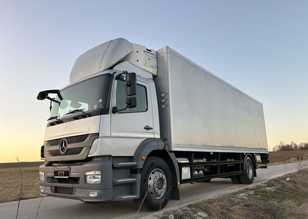 Mercedes-Benz Axor 1824 237000km !! TOP 8m 20 palet / z Niemiec / Euro 5 ! / agregat Carrier Supra 950 - Kravas automašīna refrižerators: foto 2 Mercedes-Benz Axor 1824 237000km !! TOP 8m 20 palet / z Niemiec / Euro 5 ! / agregat Carrier Supra 950 - Kravas automašīna refrižerators: foto 2