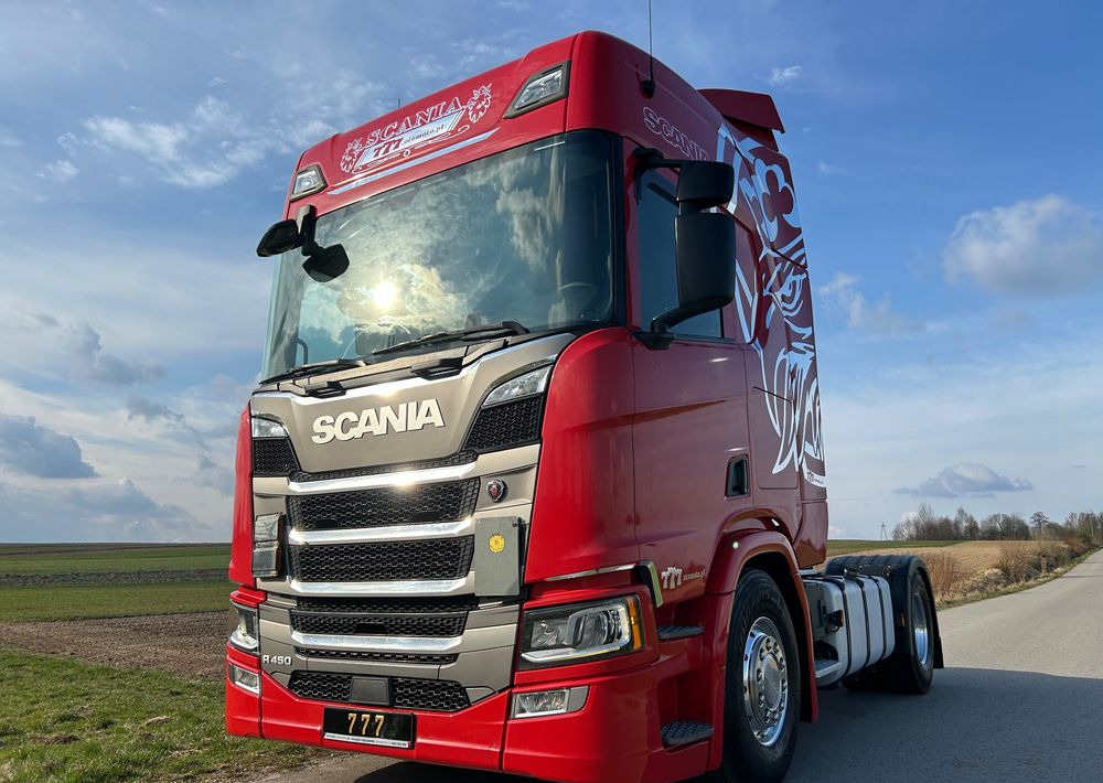 Scania R450 FULL ADR RETARDER ALUFELGI z Niemiec od jedynego właściciela ! HYDRAULIKA spod beczki spożywczej ! / do wywrotu ruchomej podłogi beczki TOP TOP TOP OKAZJA - Vilcējs: foto 1 Scania R450 FULL ADR RETARDER ALUFELGI z Niemiec od jedynego właściciela ! HYDRAULIKA spod beczki spożywczej ! / do wywrotu ruchomej podłogi beczki TOP TOP TOP OKAZJA - Vilcējs: foto 1